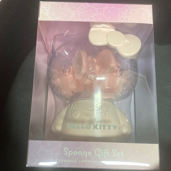 Impressions vanity hello kitty sponge gift set - Picture 1 of 1